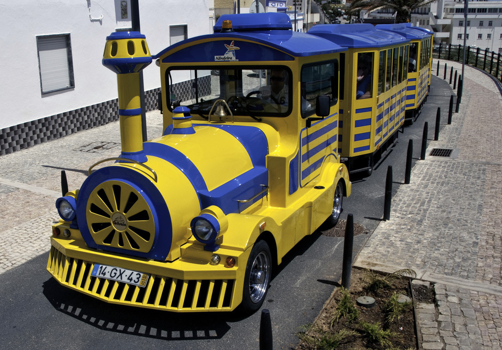 Tren turístico